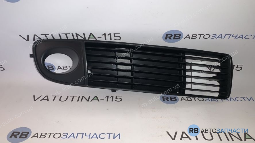 FP0014996 Решетка бампера R