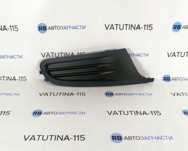 KH9534994 Решітка бампера R без отв. пр/тум. (-GTI) - 5K0853666A9B9