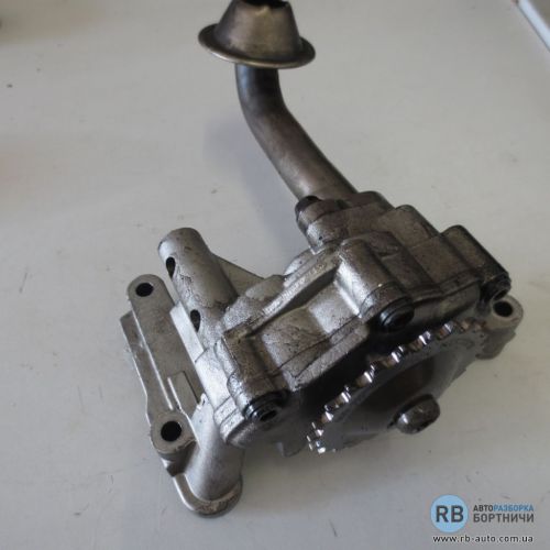 03G115105 Насос Оливи 2,0TDI
