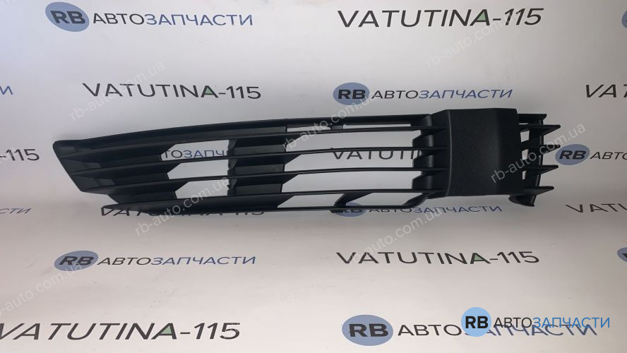 3B0853666HB41 Решітка в бампер без туман. R