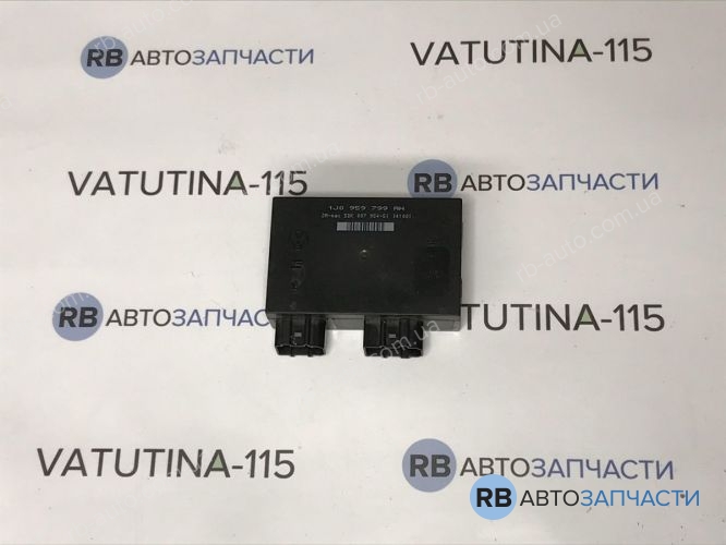 1J0959799AH Блок комфорту