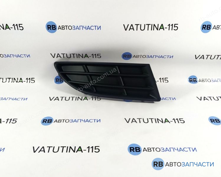 5J0807368A9B9 Решітка бампера R (заглушка  пр/тум.)