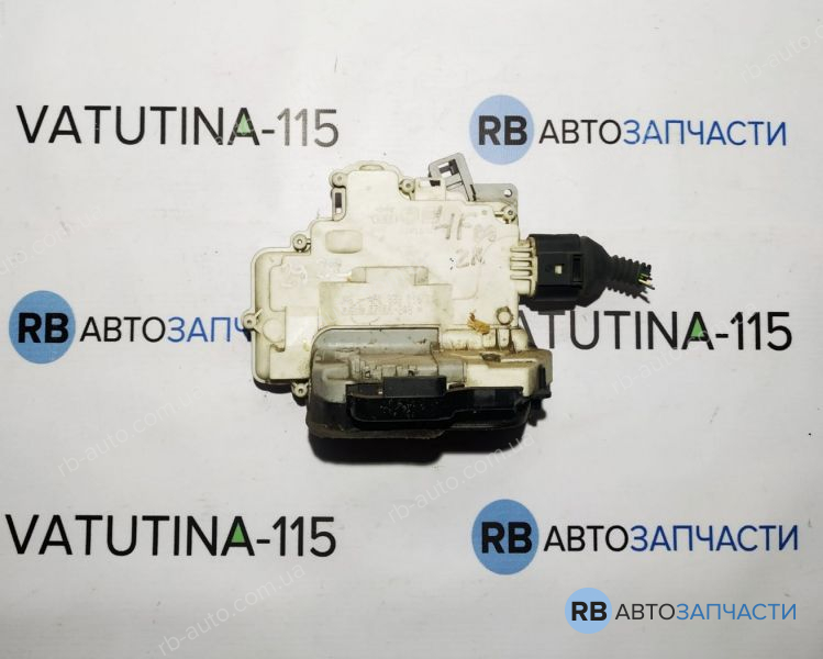 4F0839016C Замок задн. двері R 