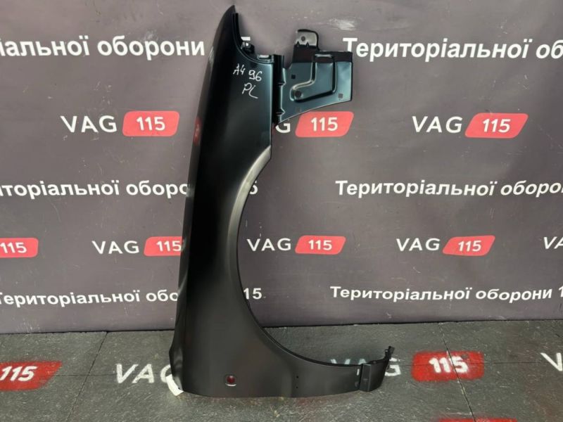 132402-1 Крило R