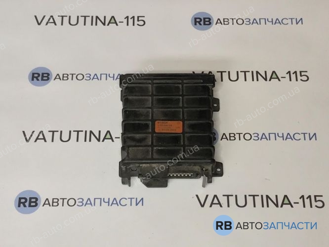 811906264D Блок управления двигателем
