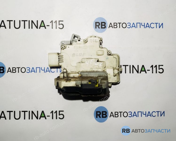 4F0839015A Замок задн. двері L