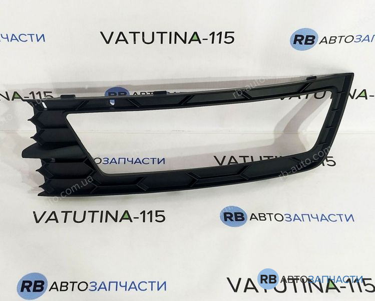 5JA8076819B9 Решітка бампера L +пр/тум.