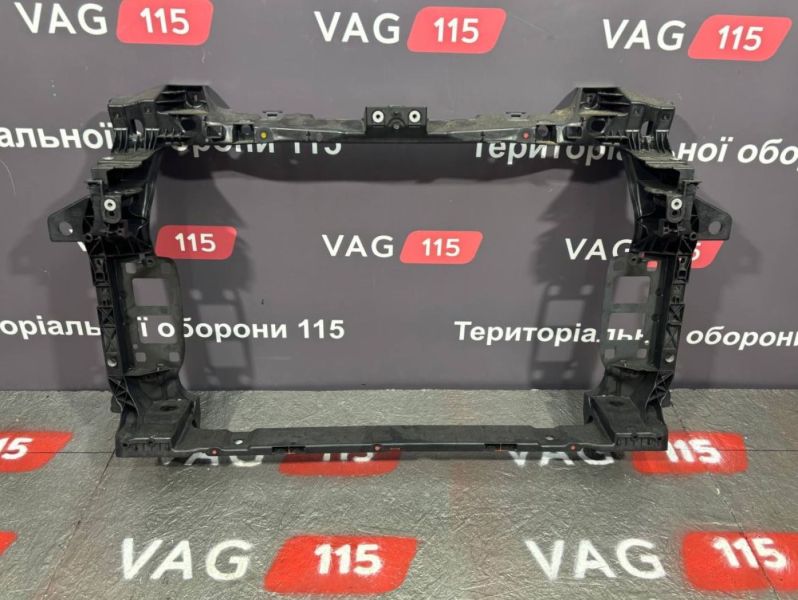 4M0805594E Панель передня