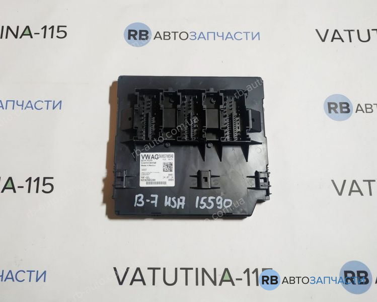 5K0937085AB Блок комфорту