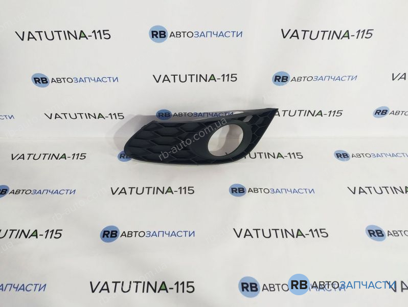 1Z0807368C9B9 Решітка бампера R RS