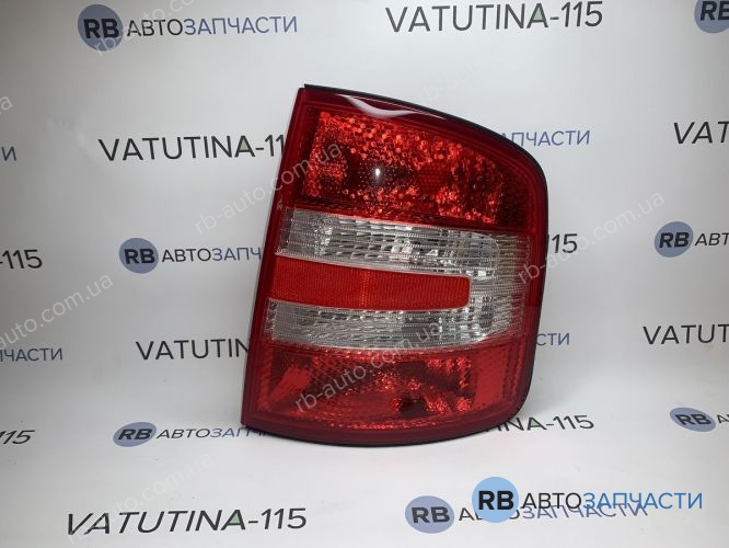 6Y9945112D Ліхтар задній R SDN/Kombi