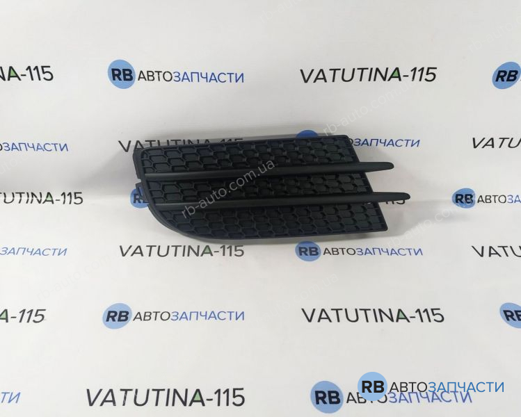 6502-07-9548916P Решітка в бампер без отв тум. R