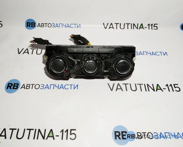3T0820047H Блок управления климатом
