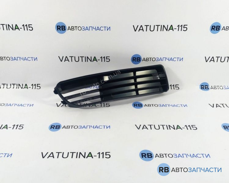 KH0018996 Решетка бампера R - 1324272R