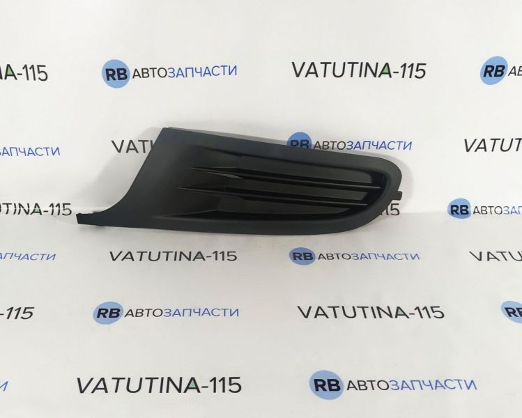 KH9534993 Решітка бампера L без отв. пр/тум. (-GTI)