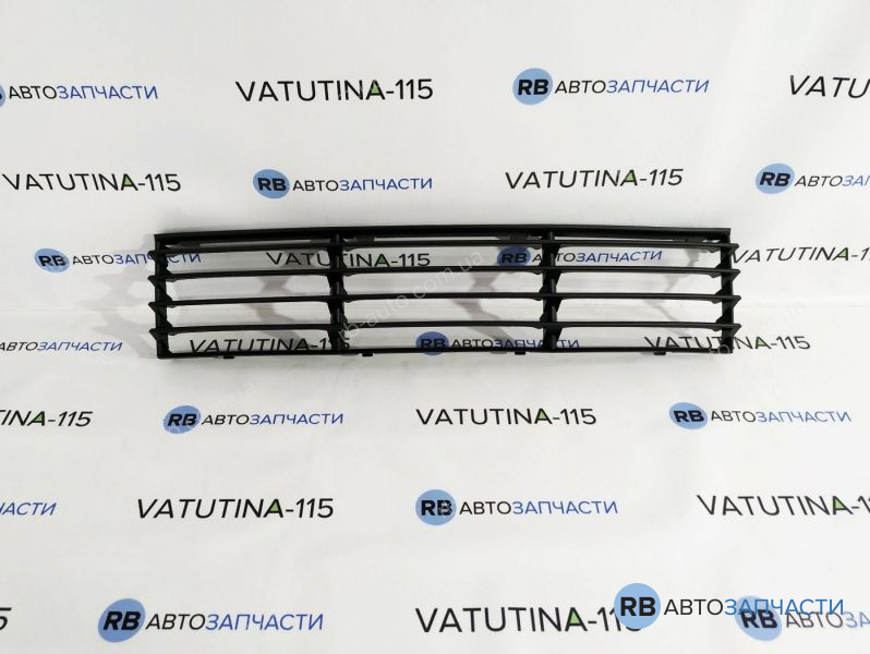 3B0853677EB41 Решітка в бампер центр.