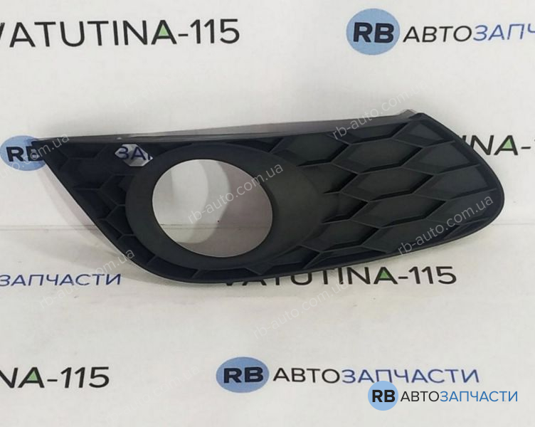 1Z0807367C9B9 Решетка бампера L RS