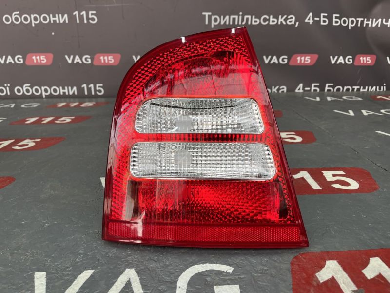 665-1903L-UE Ліхтар задній L (НВ)