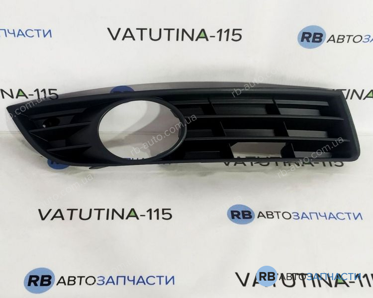 3C0853666A9B9 Решітка в бампер з туманк. R