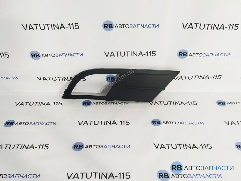 FP7435912 Решітка бампера з тум. R