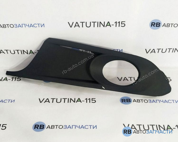 FP7430911 Решітка бампера з тум. L