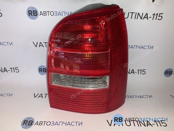8D9945096D Ліхтар задній R Avant СПЕЦЦІНА