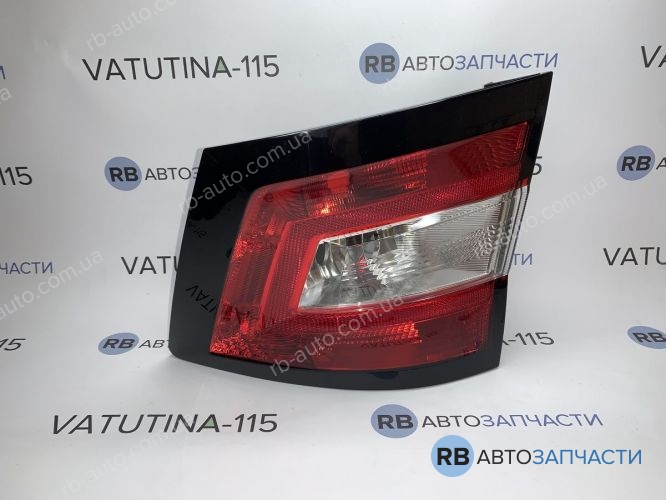 6V9945112 Ліхтар R Combi