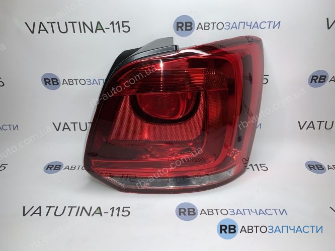 441-19A8R-LD-UE Ліхтар задній R HB