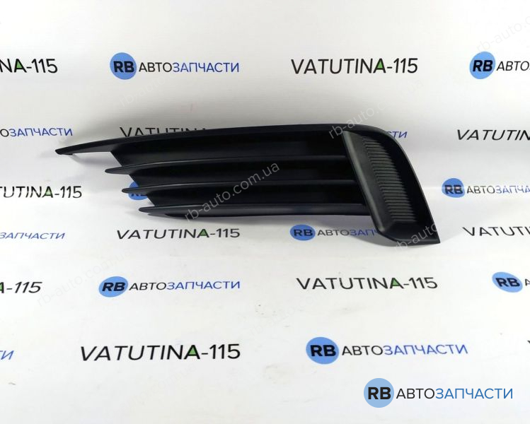 8V58076819B9 Решітка бампера L