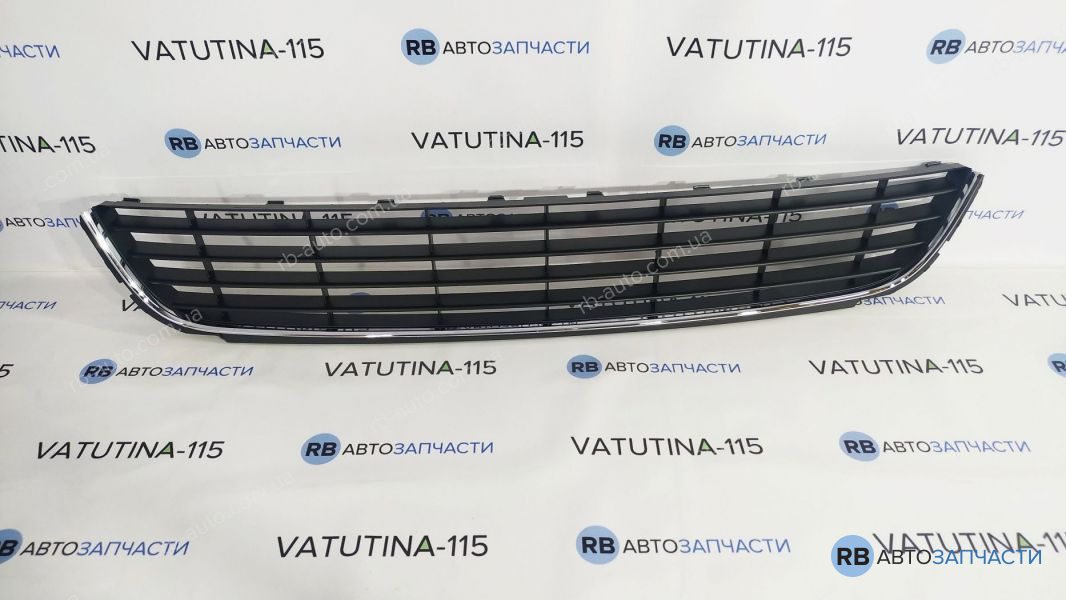 KH95349921 Решітка бампера центр. +хром (крім GTI) - 5K0853671RYP