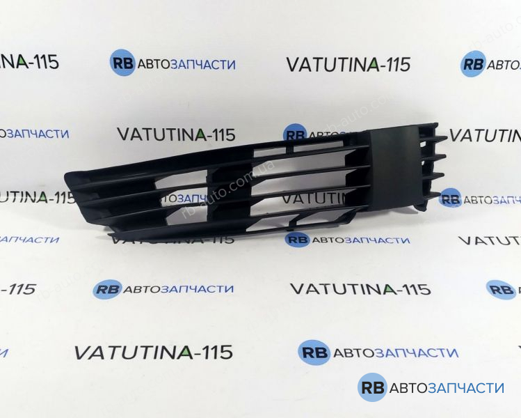 FP9539998 Решітка в бампер без туман. R