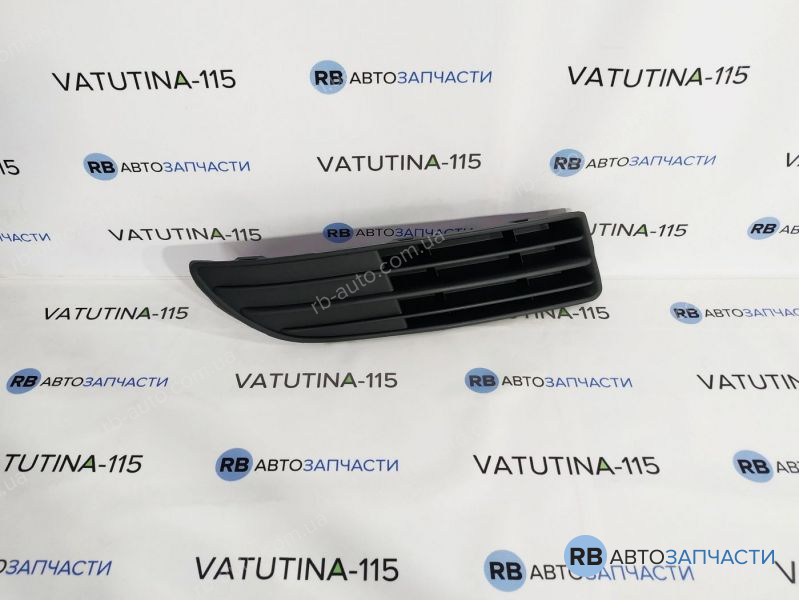 510616914 Решітка в бампер -туман. R