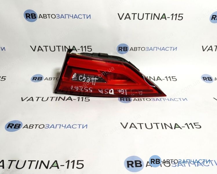 8V5945094J-DEF Ліхтар внутрішній R (дефект)