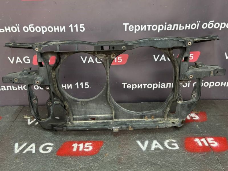 3B0805594BL-DEF Панель передня 1,8/2,0/1,9TDI (дефект)