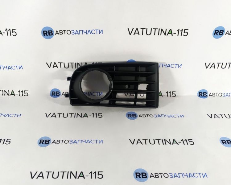 KH9524996 Решітка бампера R +пр/тум. (-GTI)