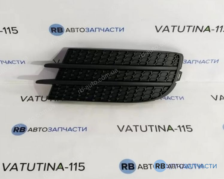 5N0853665F9B9 Решітка в бампер без отв тум. L USA