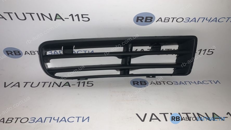 KH9523998 Решітка бампера R