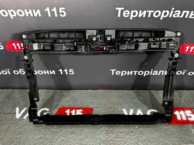 5G0805588R Панель передня 2,0