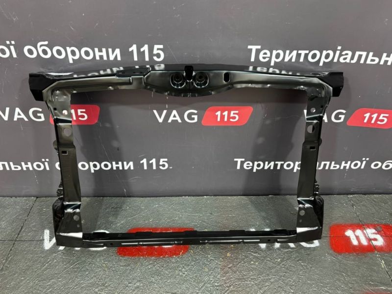 0450518200 Панель передн.
