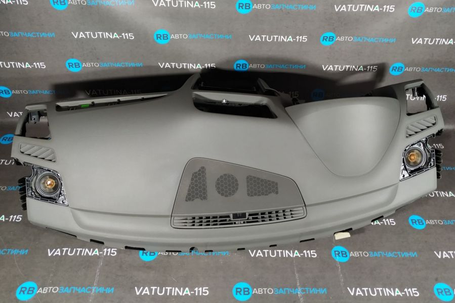 8R1857003G1CR-DEF Торпедо + Airbag R (сіра) дефект