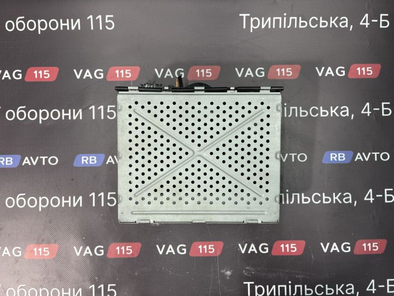4F0035541L-BU Блок радио