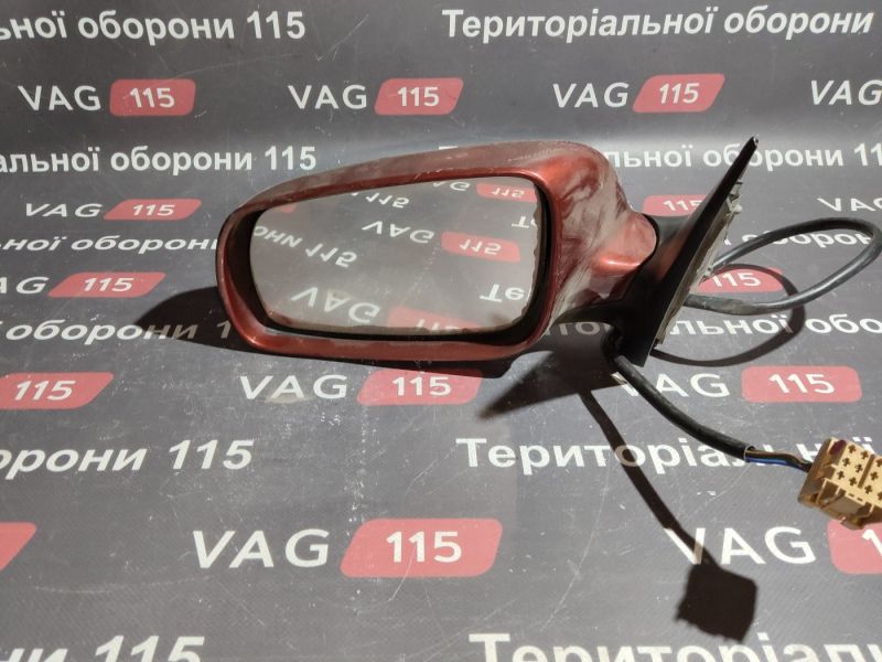 BU-7107 Дзеркало L (англ)
