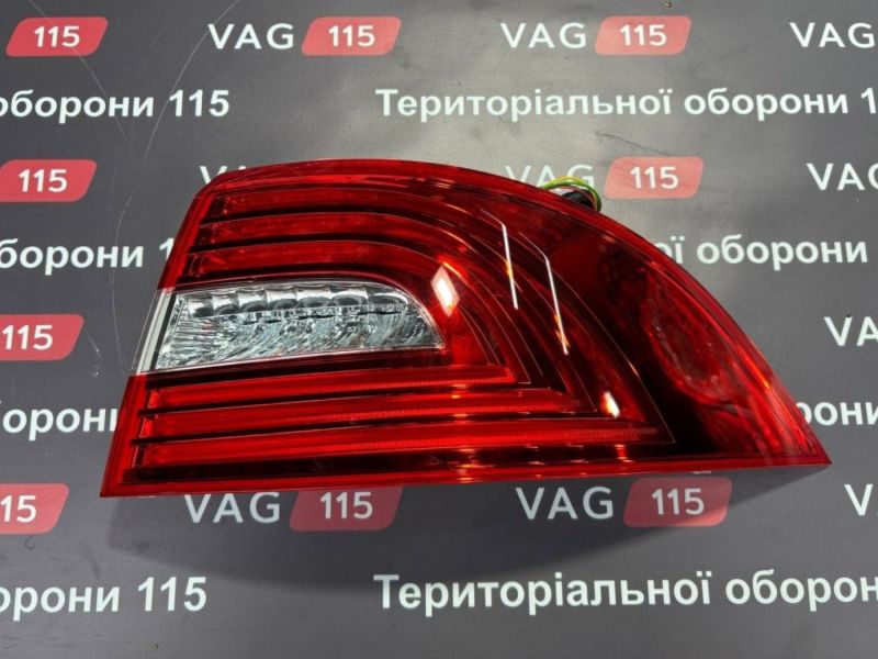 3T5945096A Ліхтар зовнішній R SDN LED