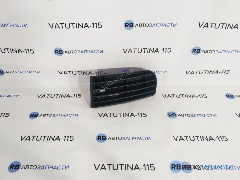 KH9524997 Решітка бампера L -пр/тум. (-GTI)