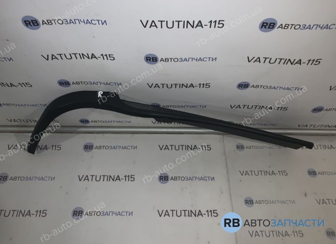 954625-2 Спойлер переднього бампера R