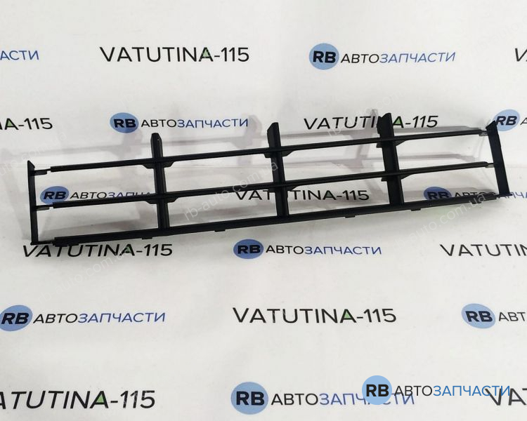 5J0853677A9B9 Решітка бампера центральна нижня