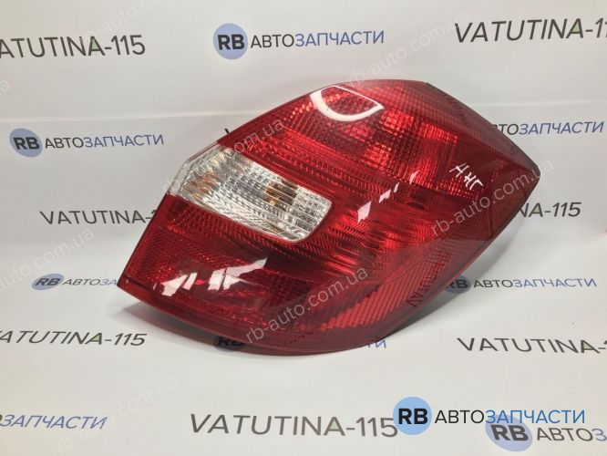 5J6945096-BU Ліхтар задній R HB/Kombi (Англія) (дефект)
