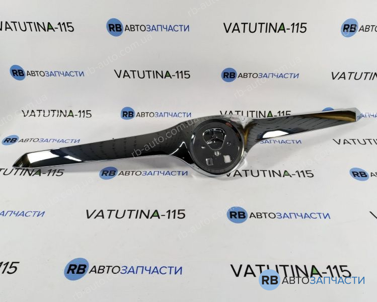 FP6400992 Накладка капота хром -емблема - 3T0853633