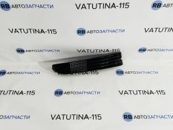 Решітка бампера R