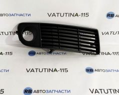 Решітка бампера R